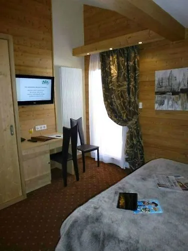 Hotel Restaurant 
